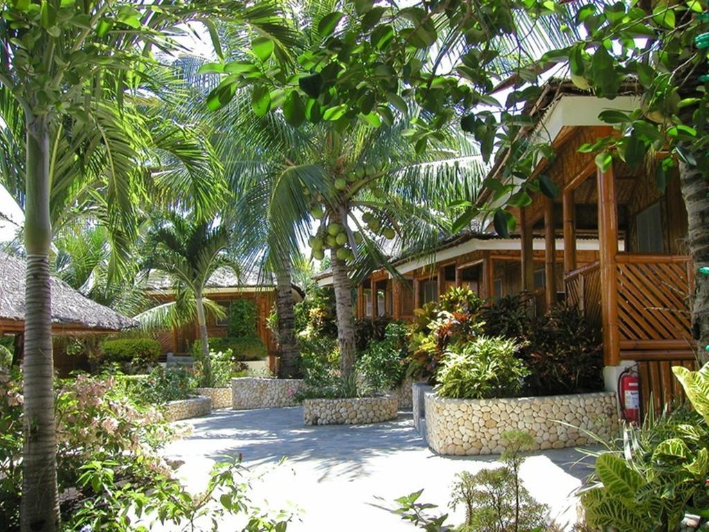 Magic Island Dive Resort Moalboal Exteriör bild
