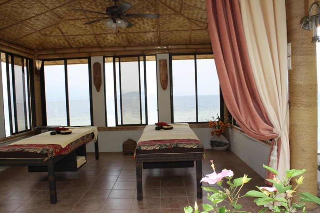 Magic Island Dive Resort Moalboal Exteriör bild
